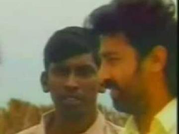 Kamal Haasan and Vadivelu in Thalaivan Irukkindran